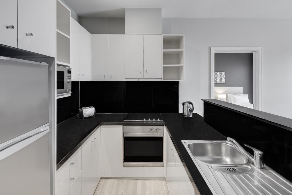 Adina Apartment Hotel South Yarra Мельбурн Экстерьер фото